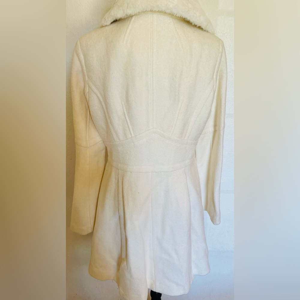 Guess coat - Picture 2 of 10